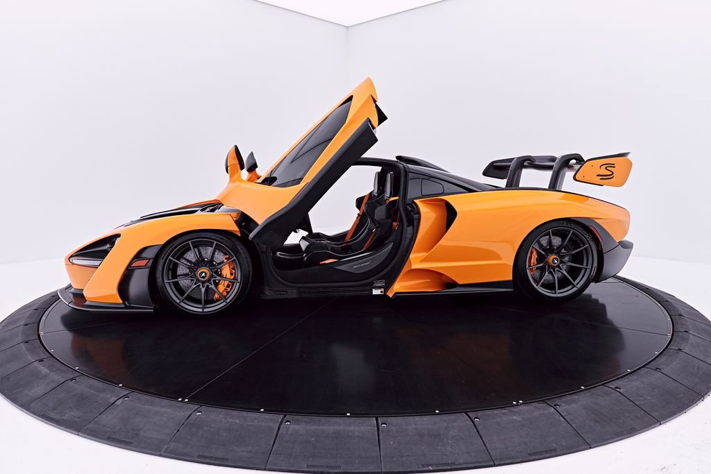 Used 2019 McLaren Senna RWD image 20