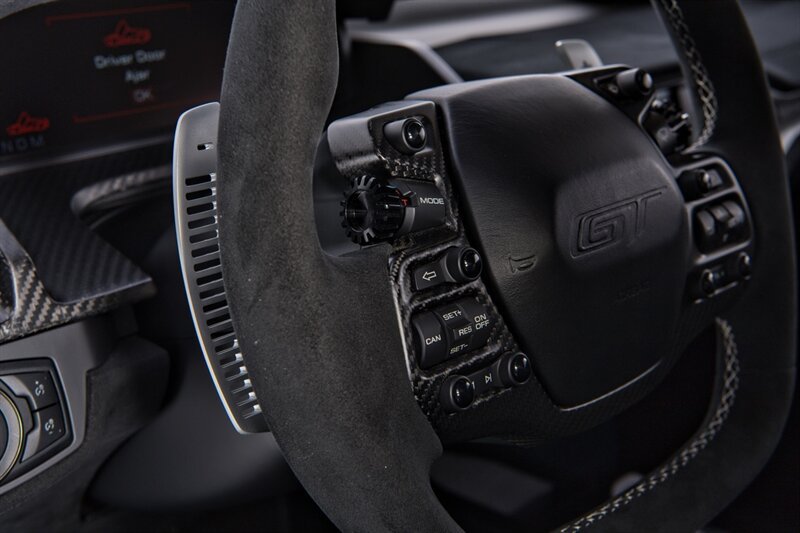 Used 2020 Ford GT Carbon Series RWD image 18