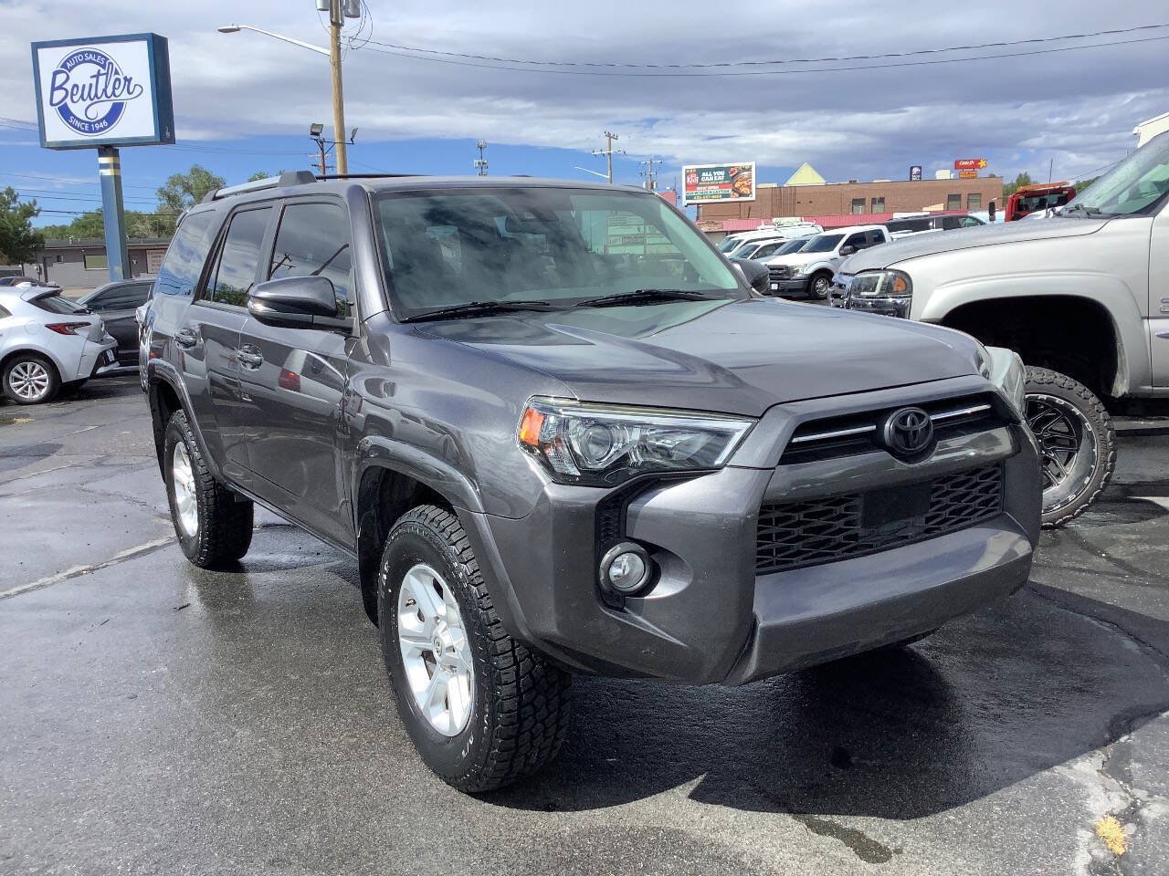 Used 2020 Toyota 4Runner SR5 Premium AWD/4WD image 1
