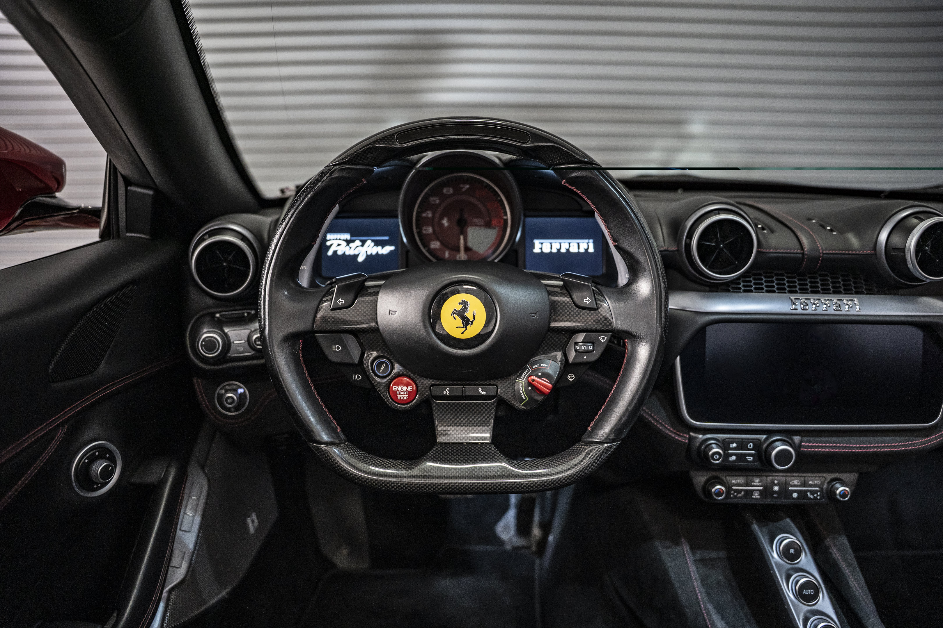 Used 2019 Ferrari Portofino RWD image 27