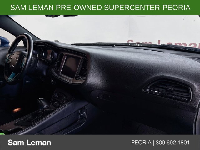 Used 2023 Dodge Challenger SXT RWD image 28
