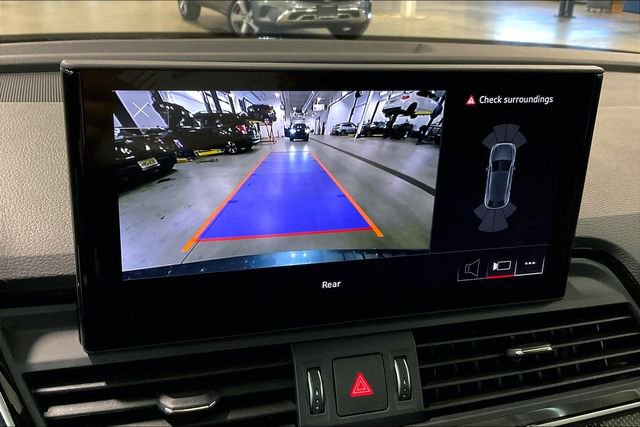 Used 2023 Audi SQ5 Premium w/ Convenience Package image 21