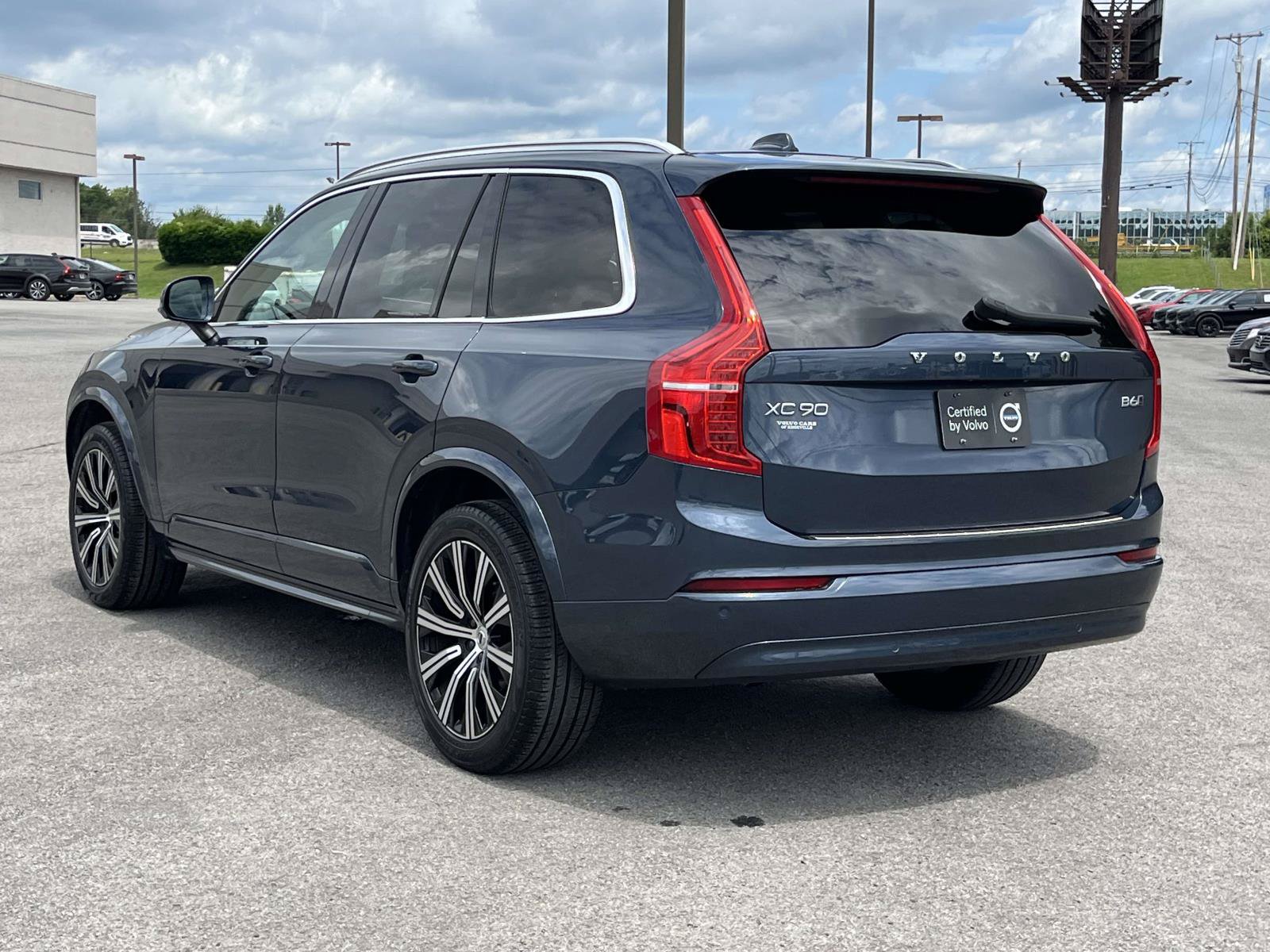 Certified 2023 Volvo XC90 B6 Core w/ Protection Package Premier AWD/4WD image 7