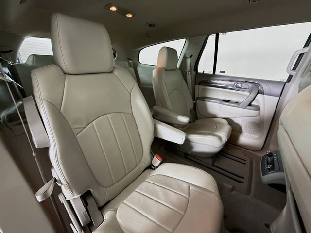 Used 2015 Buick Enclave Premium image 29