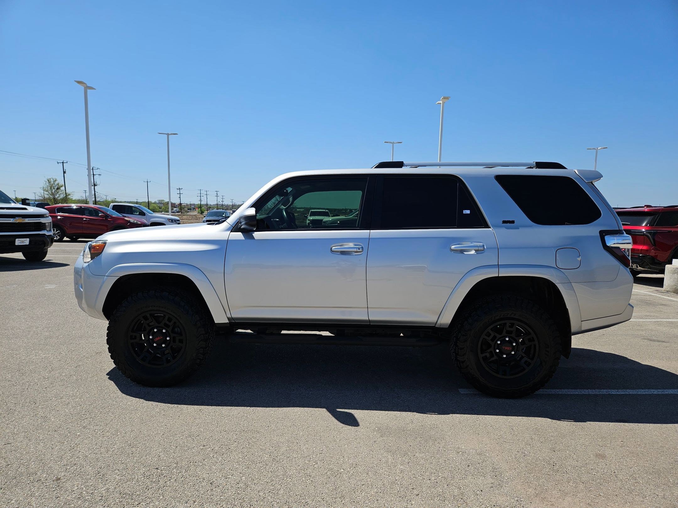 Used 2023 Toyota 4Runner SR5 image 6