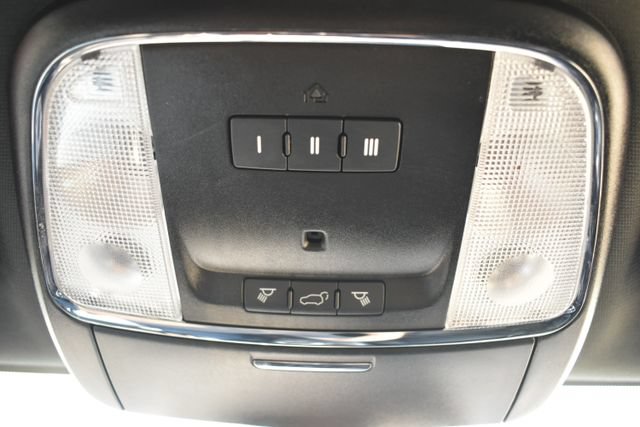 Used 2019 Jeep Grand Cherokee Limited X AWD/4WD image 32
