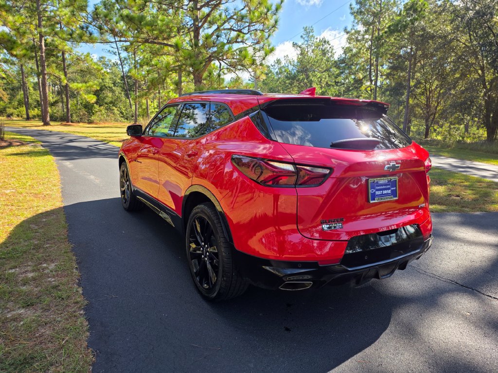 Used 2021 Chevrolet Blazer RS w/ Enhanced Convenience Package FWD image 3