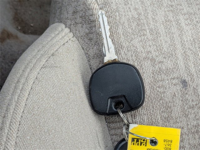 Used 2004 Oldsmobile Alero GL image 29