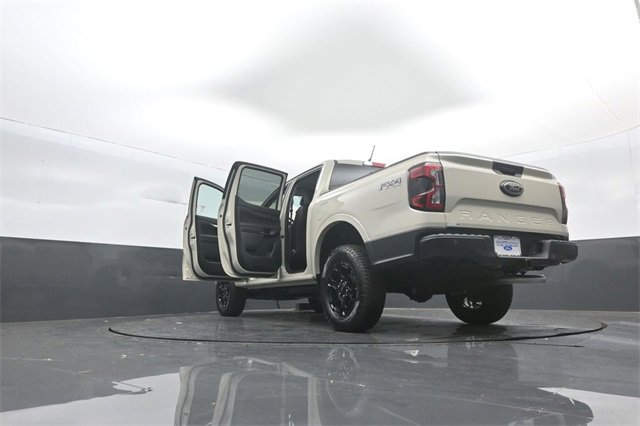 New 2025 Ford Ranger Lariat w/ FX4 Off-Road Package image 43