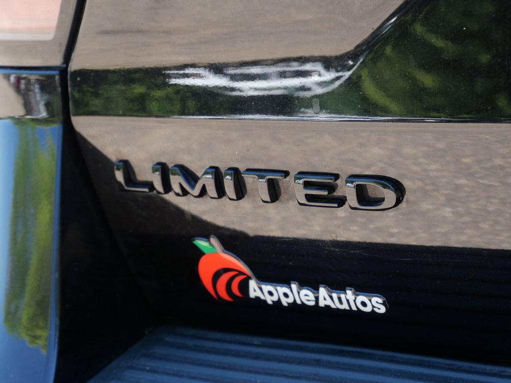 Used 2019 Ford Expedition Limited w/ Equipment Group 303A AWD/4WD image 8