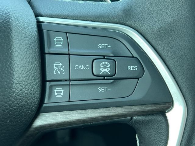 New 2026 Jeep Grand Cherokee Limited w/ Luxury Tech Group II AWD/4WD image 21