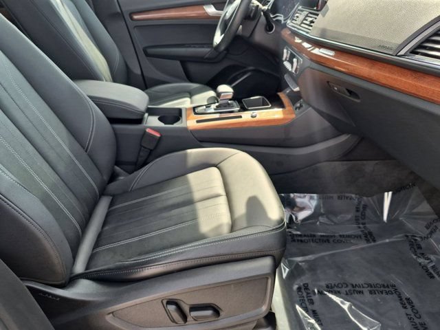 Certified 2023 Audi Q5 2.0T Premium w/ Convenience Package AWD/4WD image 20