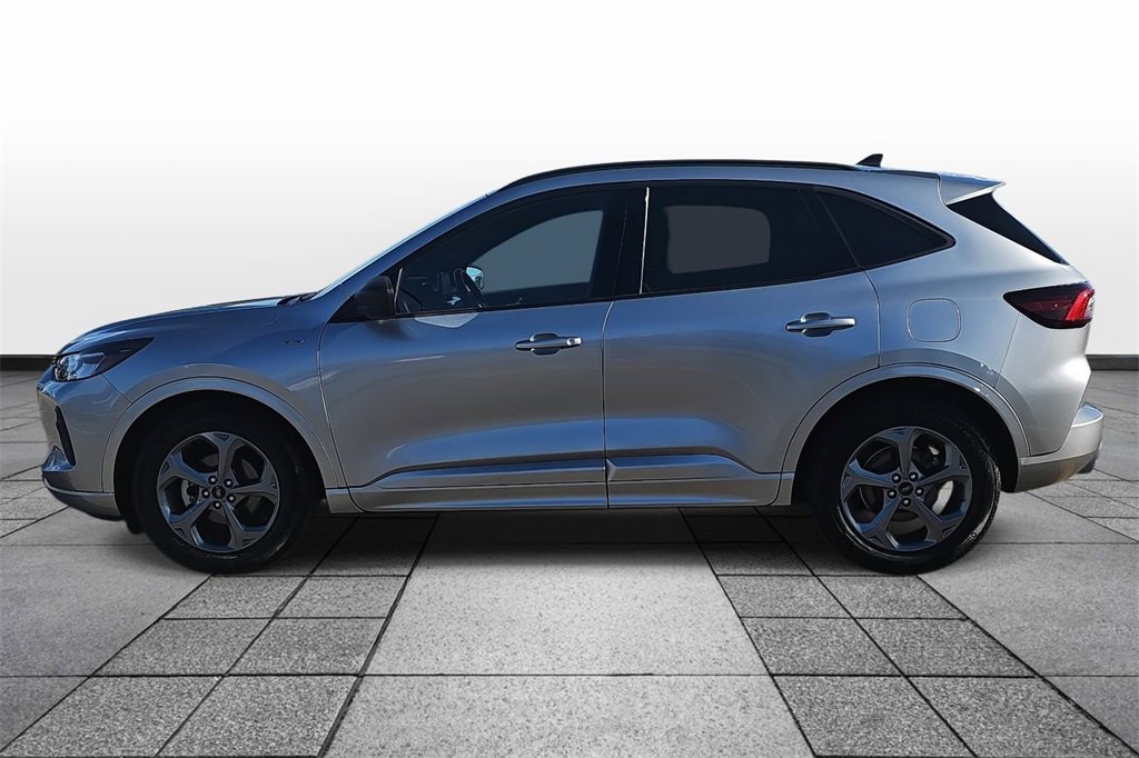 Used 2023 Ford Escape ST-Line image 8