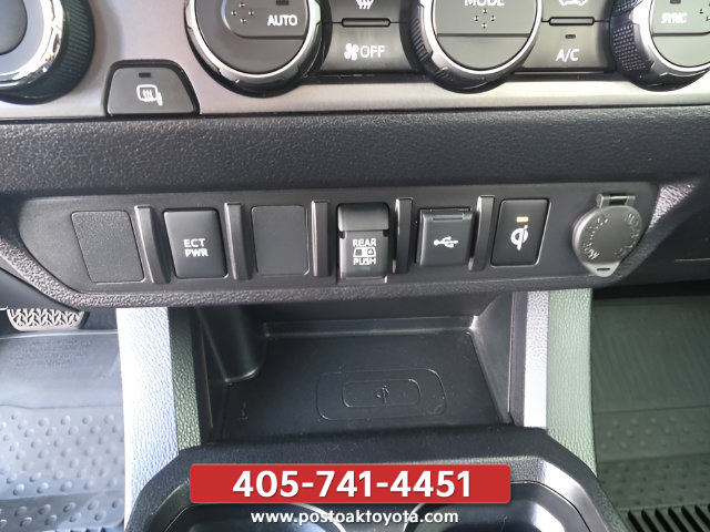 Used 2023 Toyota Tacoma TRD Off-Road AWD/4WD image 18