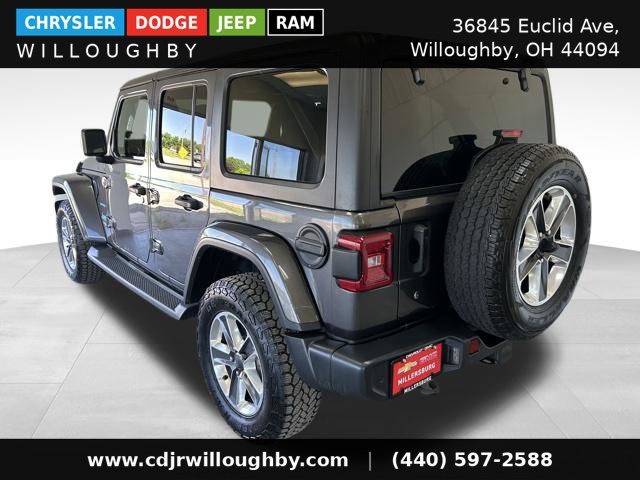 Used 2020 Jeep Wrangler Unlimited Sahara w/ Dual Top Group AWD/4WD image 7