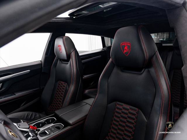 Used 2019 Lamborghini Urus AWD/4WD image 39