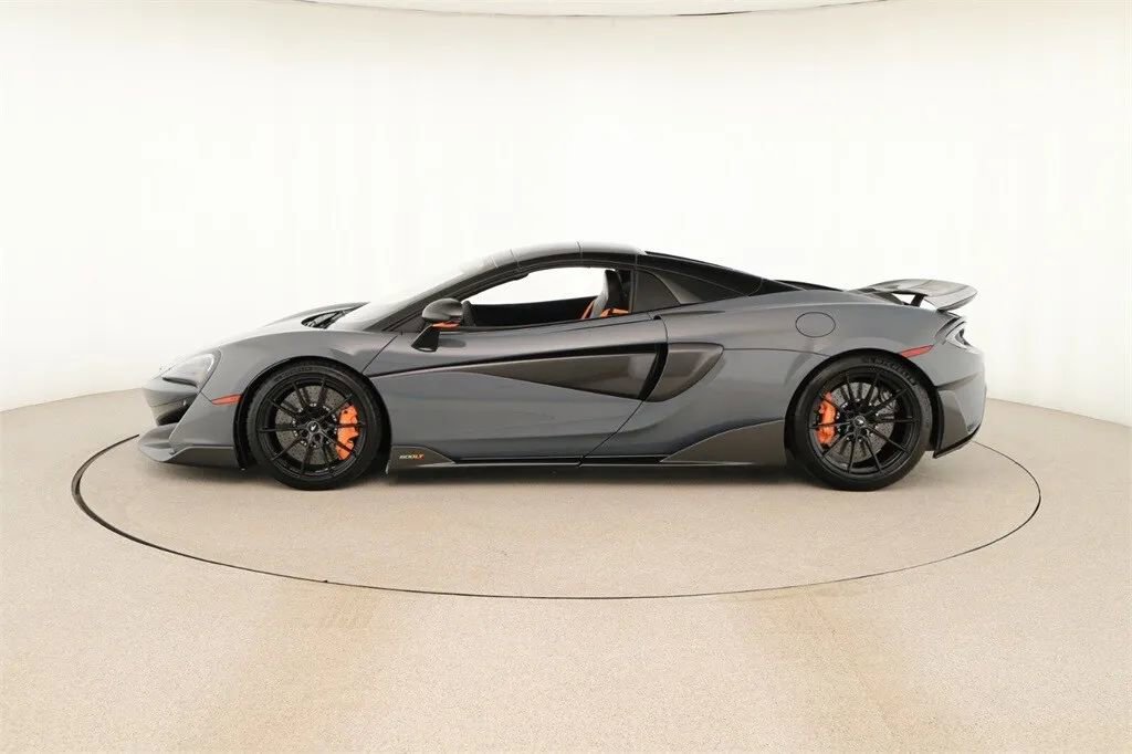 Used 2020 McLaren 600LT Spider image 11