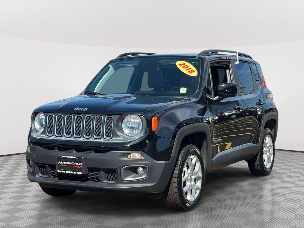 Used 2018 Jeep Renegade Latitude w/ Cold Weather Group AWD/4WD image 3