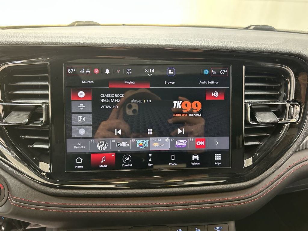 Used 2023 Dodge Durango GT image 14