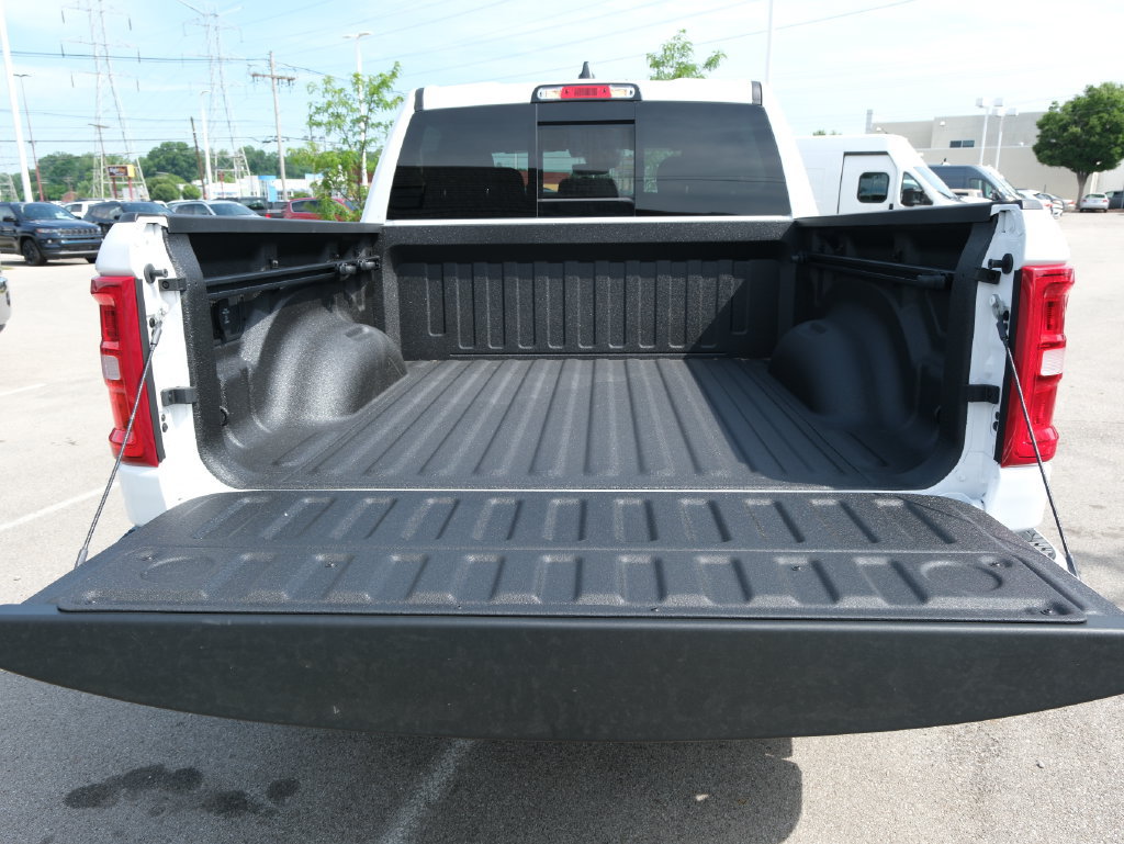New 2026 RAM 1500 Big Horn AWD/4WD image 32
