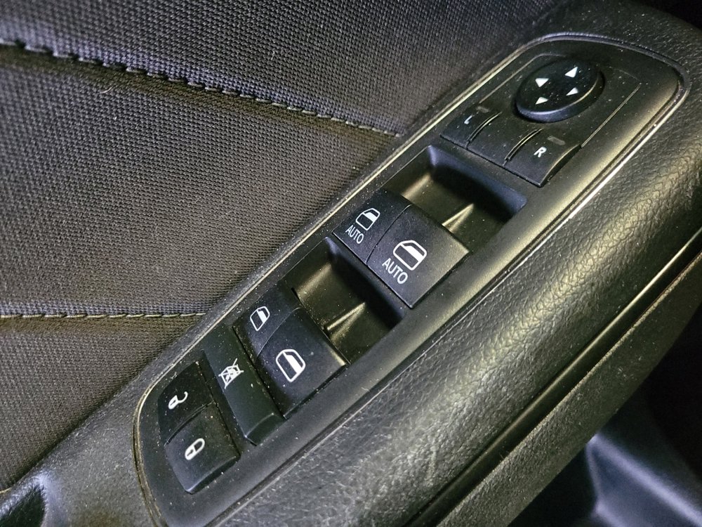 Used 2020 Dodge Charger SXT w/ Blacktop Package image 27