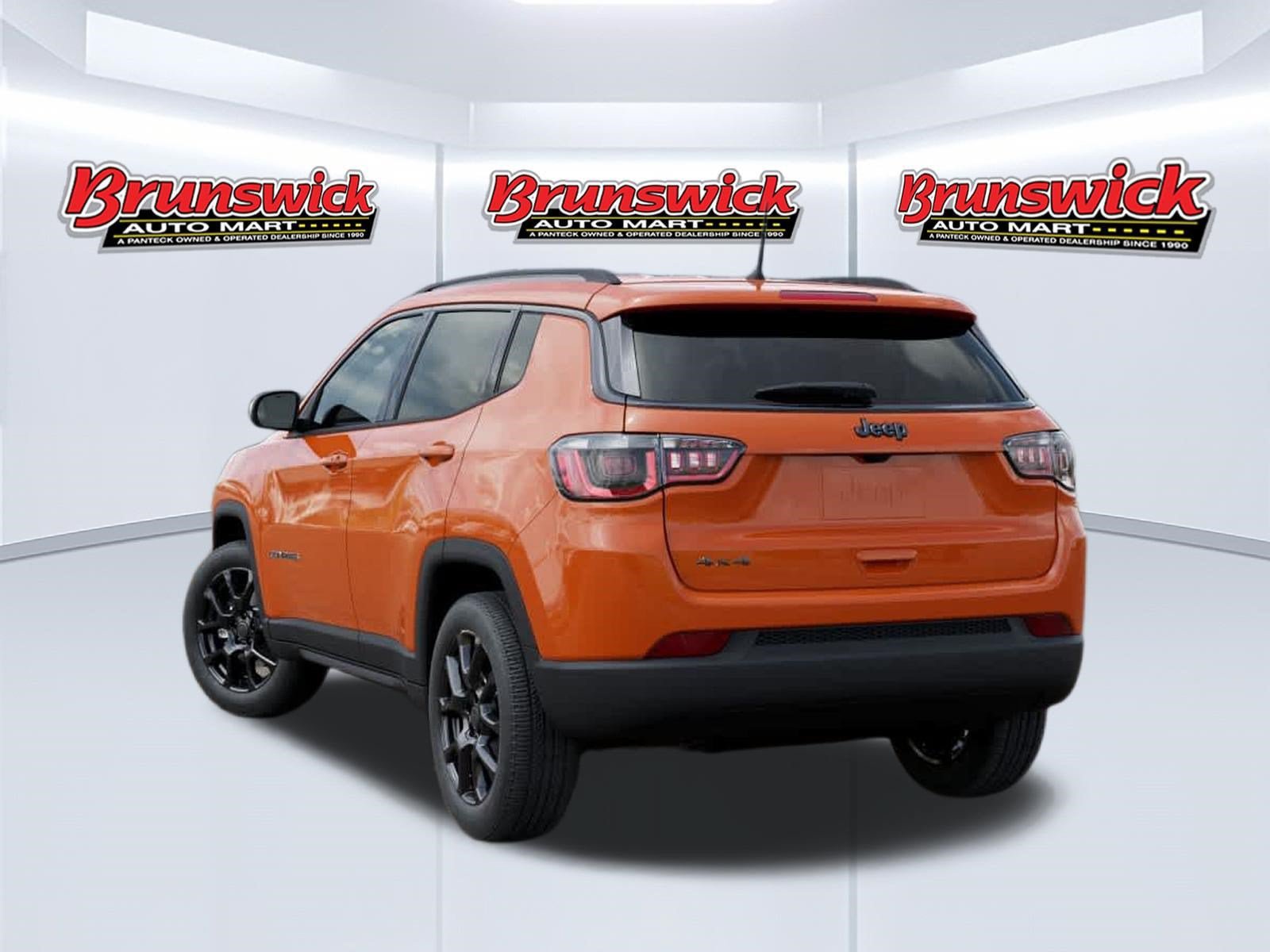 New 2026 Jeep Compass Latitude AWD/4WD image 3