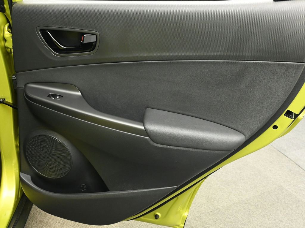 Used 2018 Hyundai Kona Limited image 16