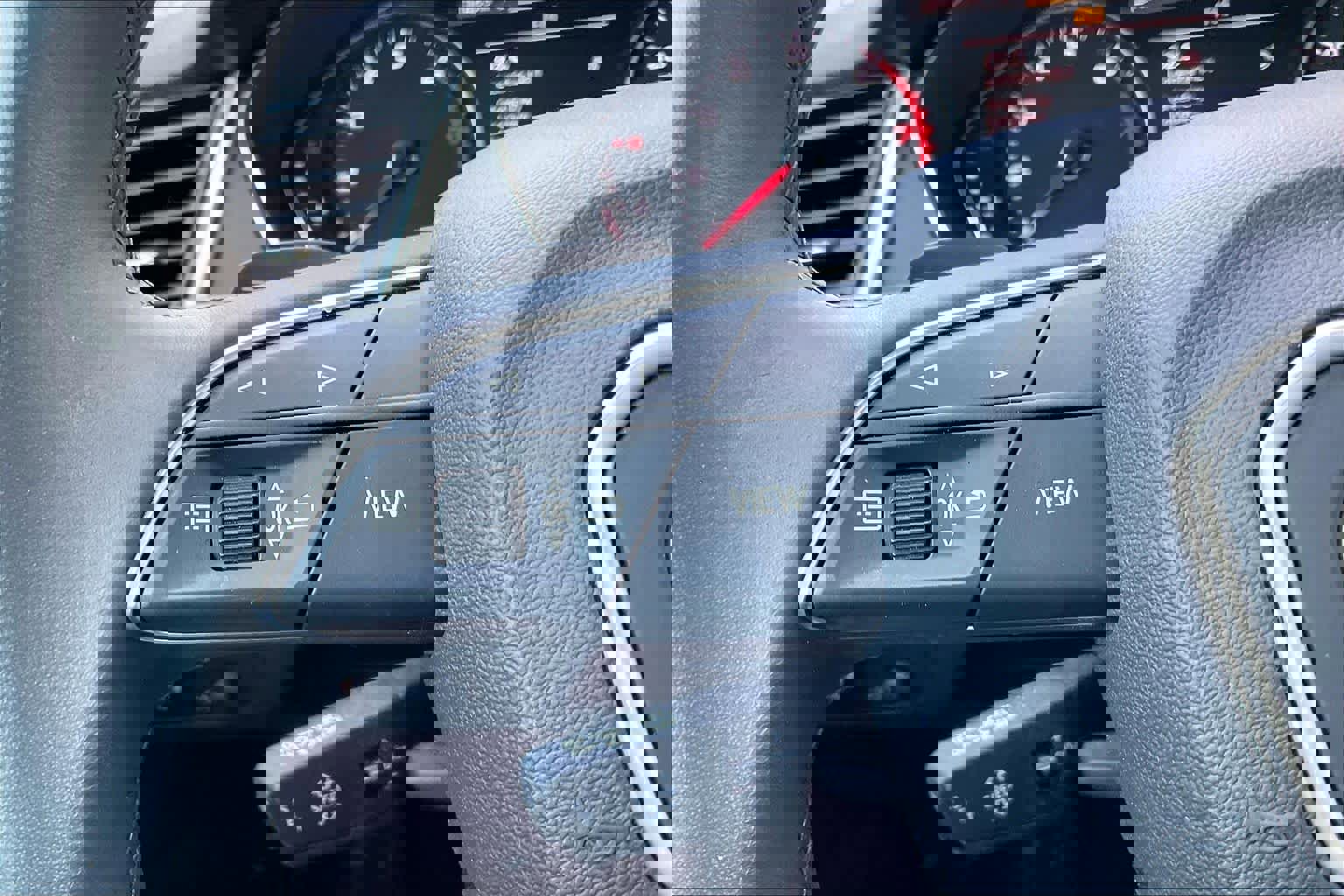 Used 2024 Audi Q5 2.0T Premium w/ Convenience Package image 23