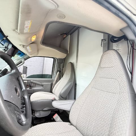 Used 2018 GMC Savana 3500 w/ Power Convenience Package RWD image 11