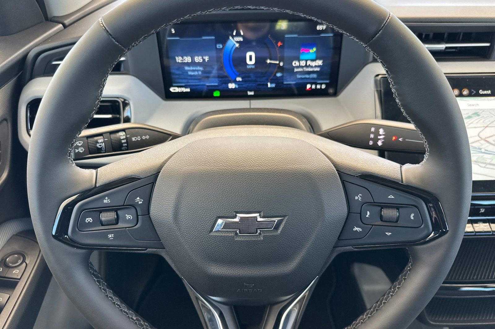 New 2027 Chevrolet Bolt LT w/ Comfort Package image 25