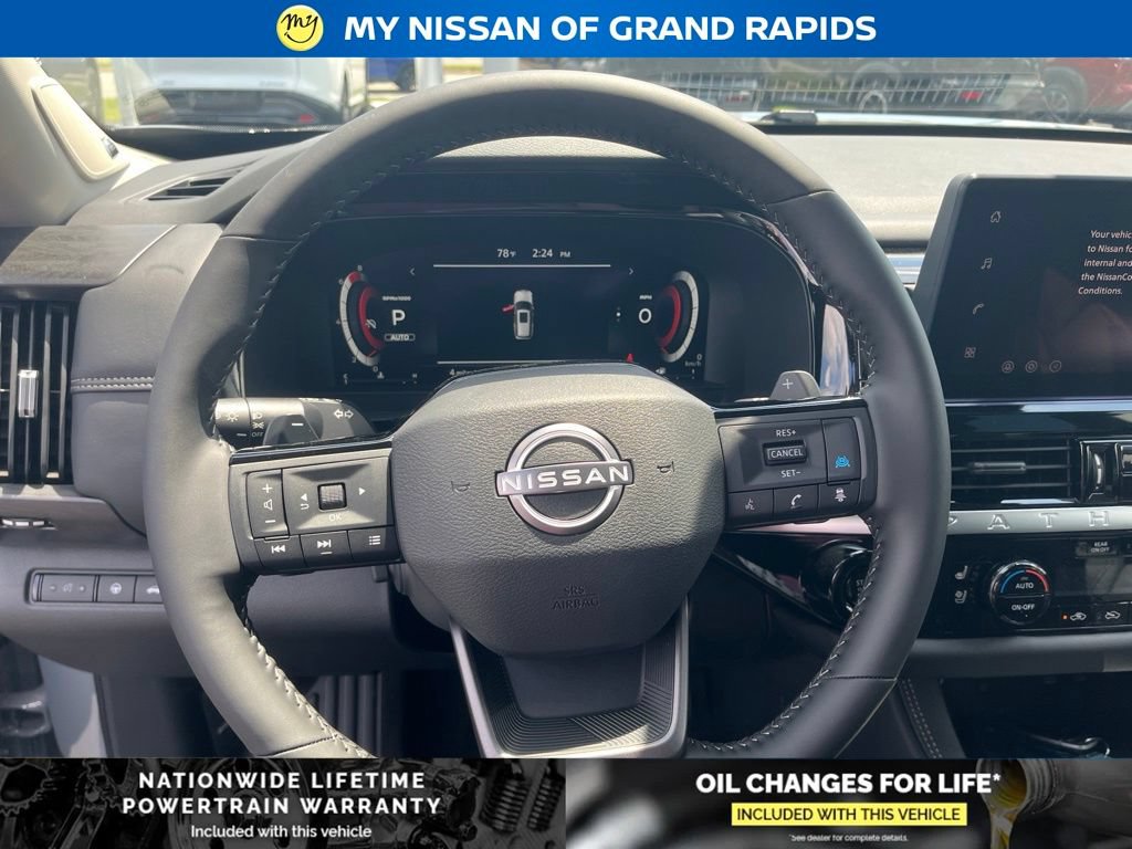 New 2026 Nissan Pathfinder Platinum AWD/4WD image 15