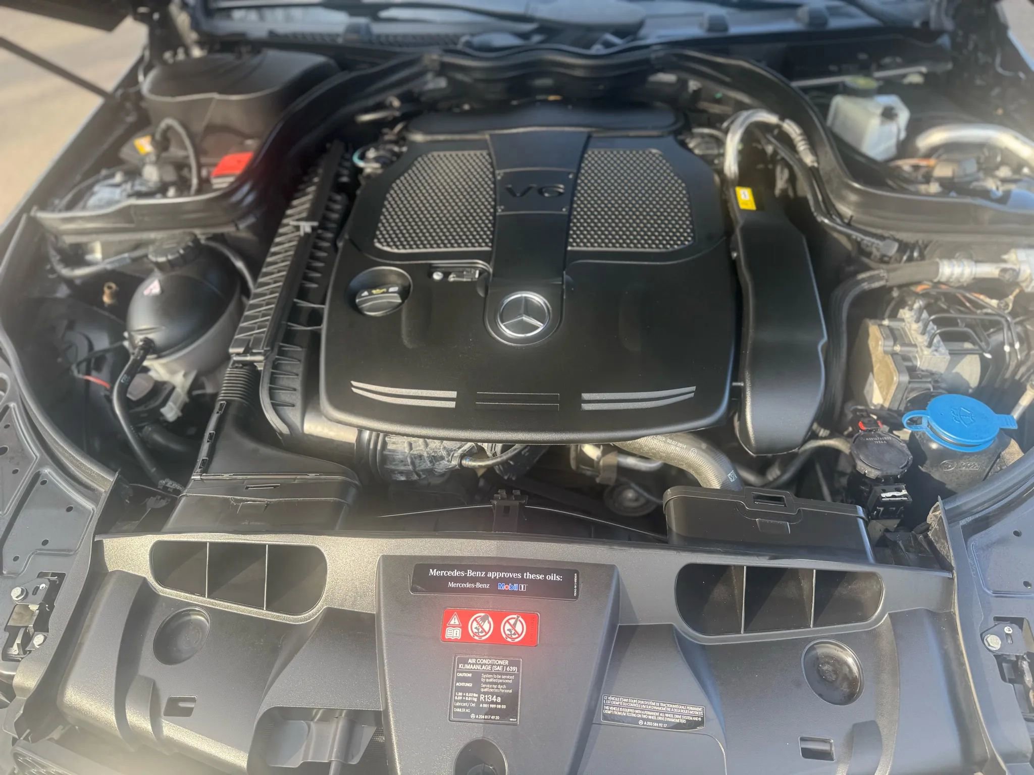 Used 2014 Mercedes-Benz E 350 4MATIC Coupe image 24