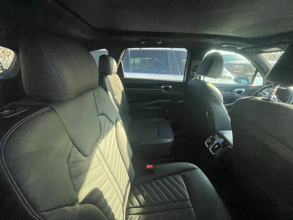Certified 2025 Kia Sorento SX Prestige image 7