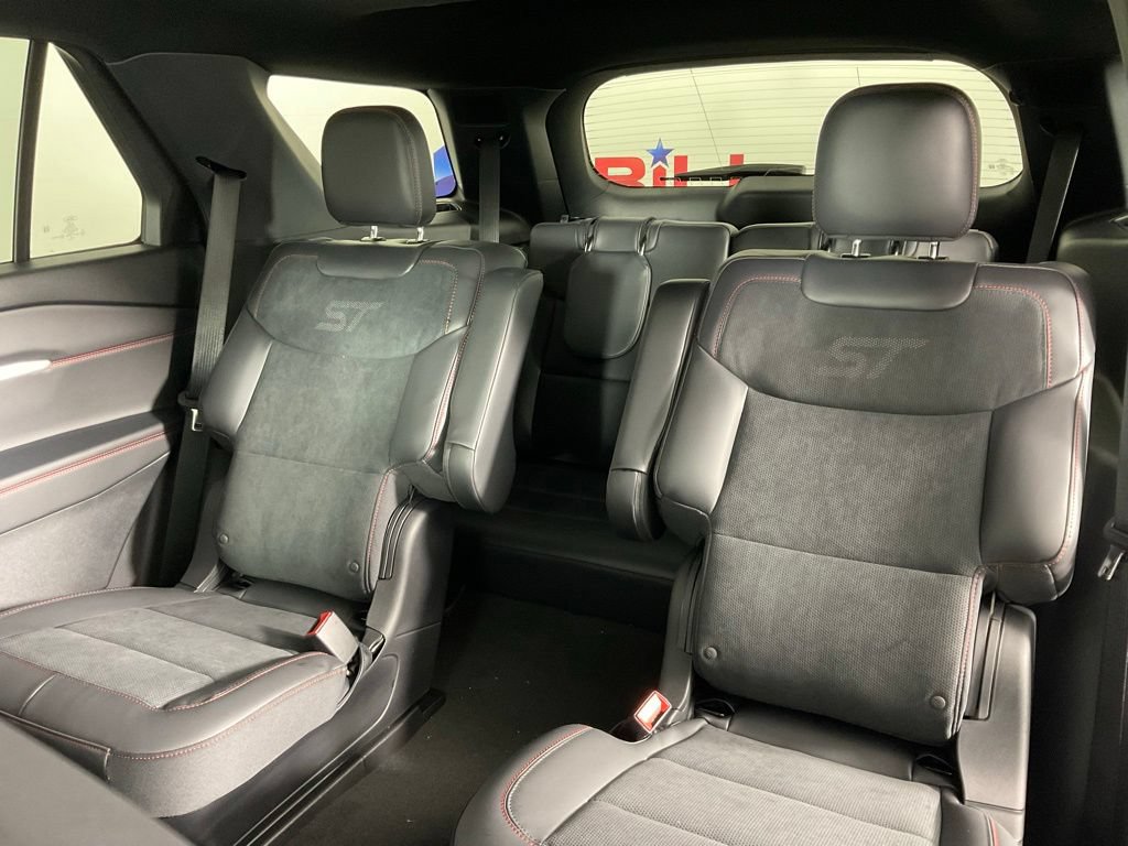 New 2026 Ford Explorer Active w/ Active Comfort Package RWD image 16