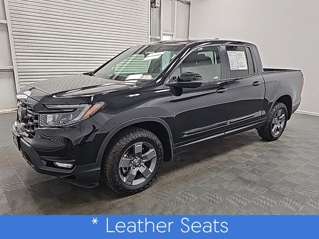 Used 2025 Honda Ridgeline TrailSport image 5