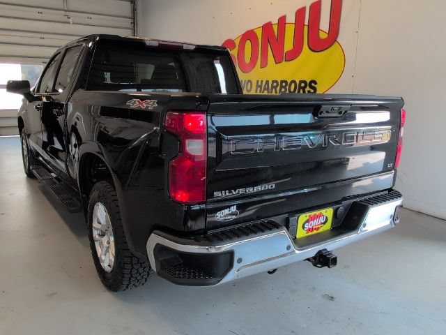 Certified 2022 Chevrolet Silverado 1500 LT AWD/4WD image 35