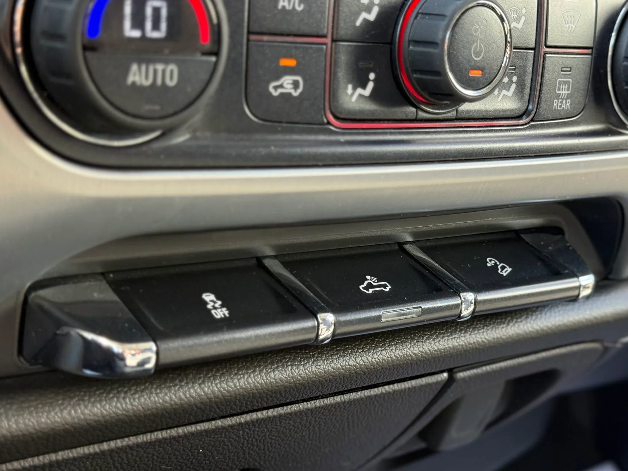 Used 2016 GMC Sierra 1500 SLE w/ SLE Value Package image 15