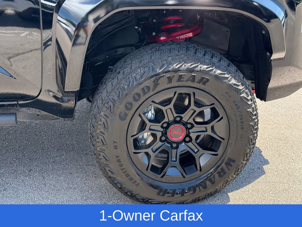 Used 2025 Toyota Tacoma TRD Pro AWD/4WD image 9