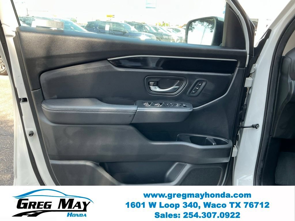 Used 2025 Honda Pilot Touring image 24