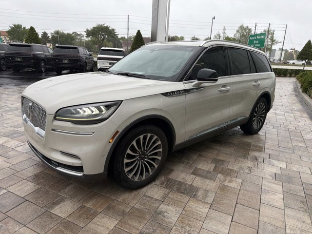 Certified 2022 Lincoln Aviator Reserve w/ Equipment Group 201A image 6
