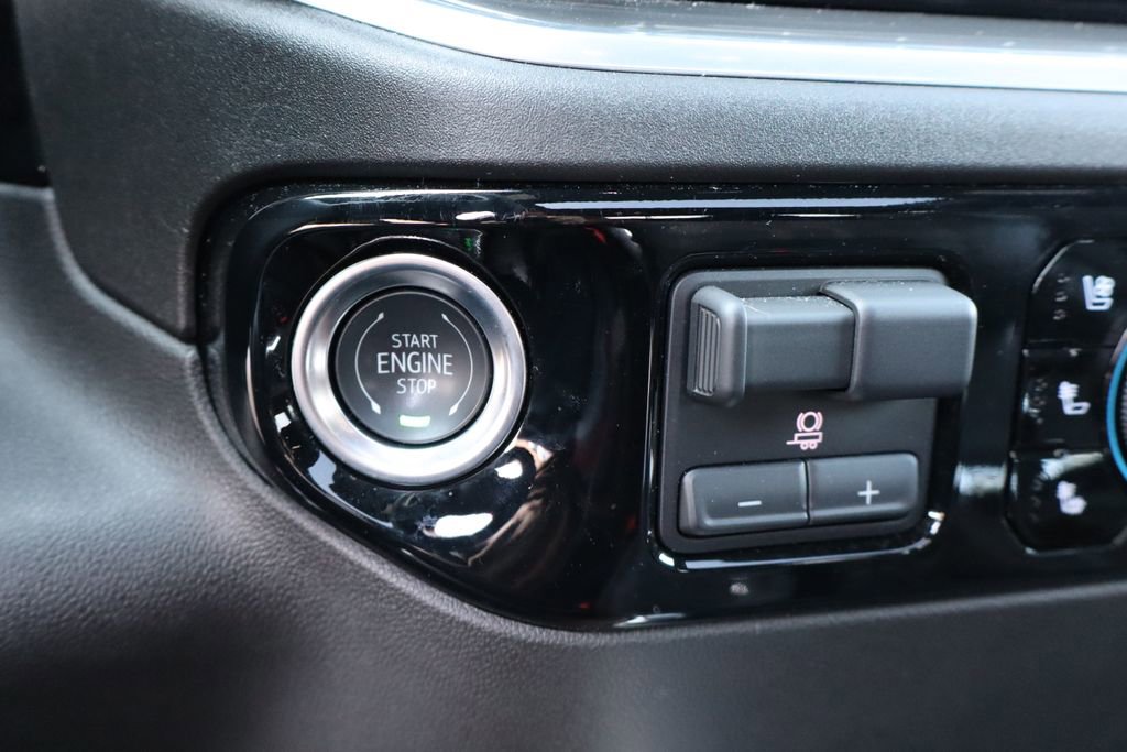 Used 2025 Chevrolet Silverado 1500 High Country w/ High Country Premium Package image 23