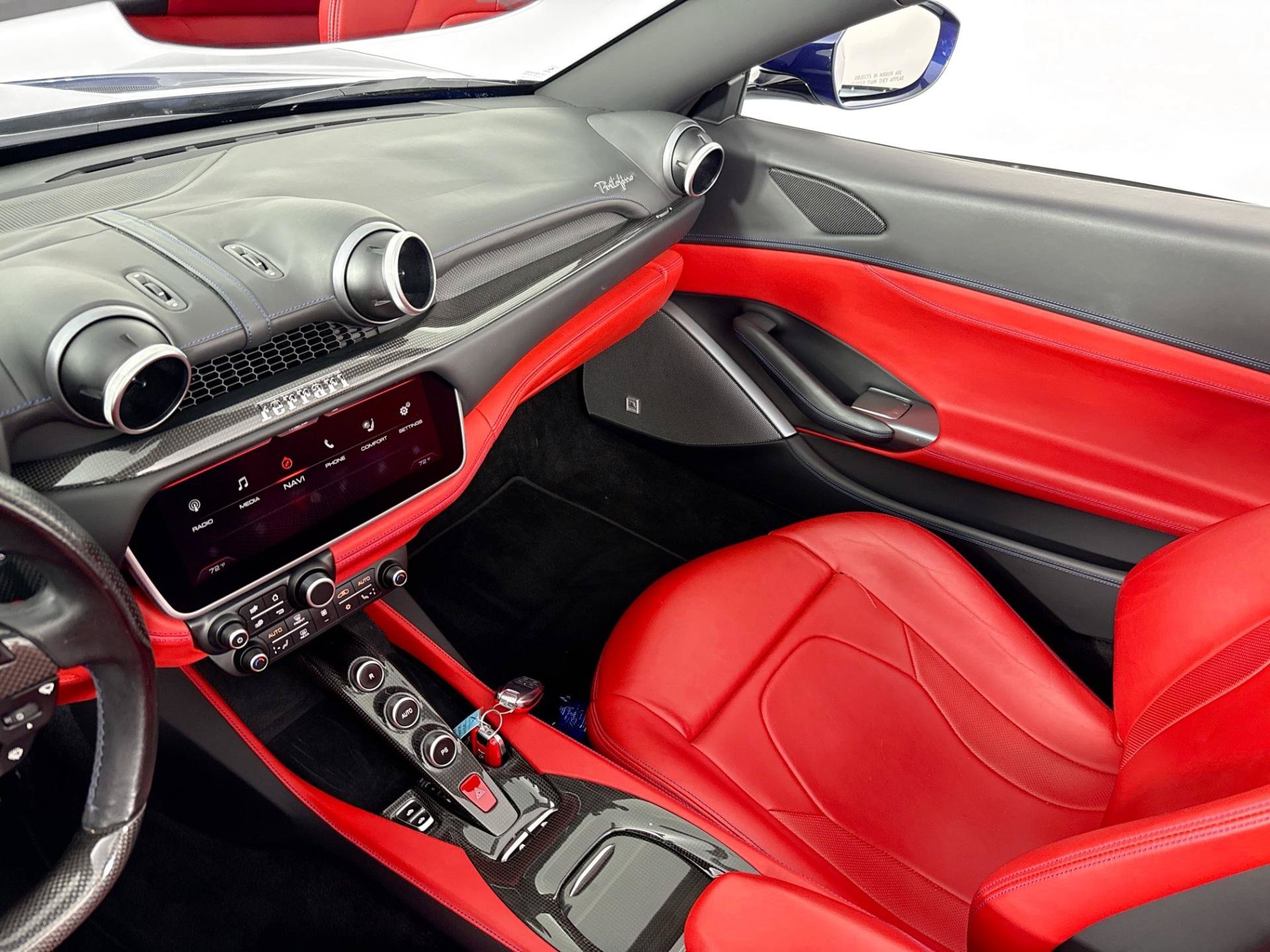 Used 2019 Ferrari Portofino RWD image 24
