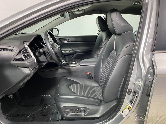 Used 2023 Toyota Camry SE FWD image 10