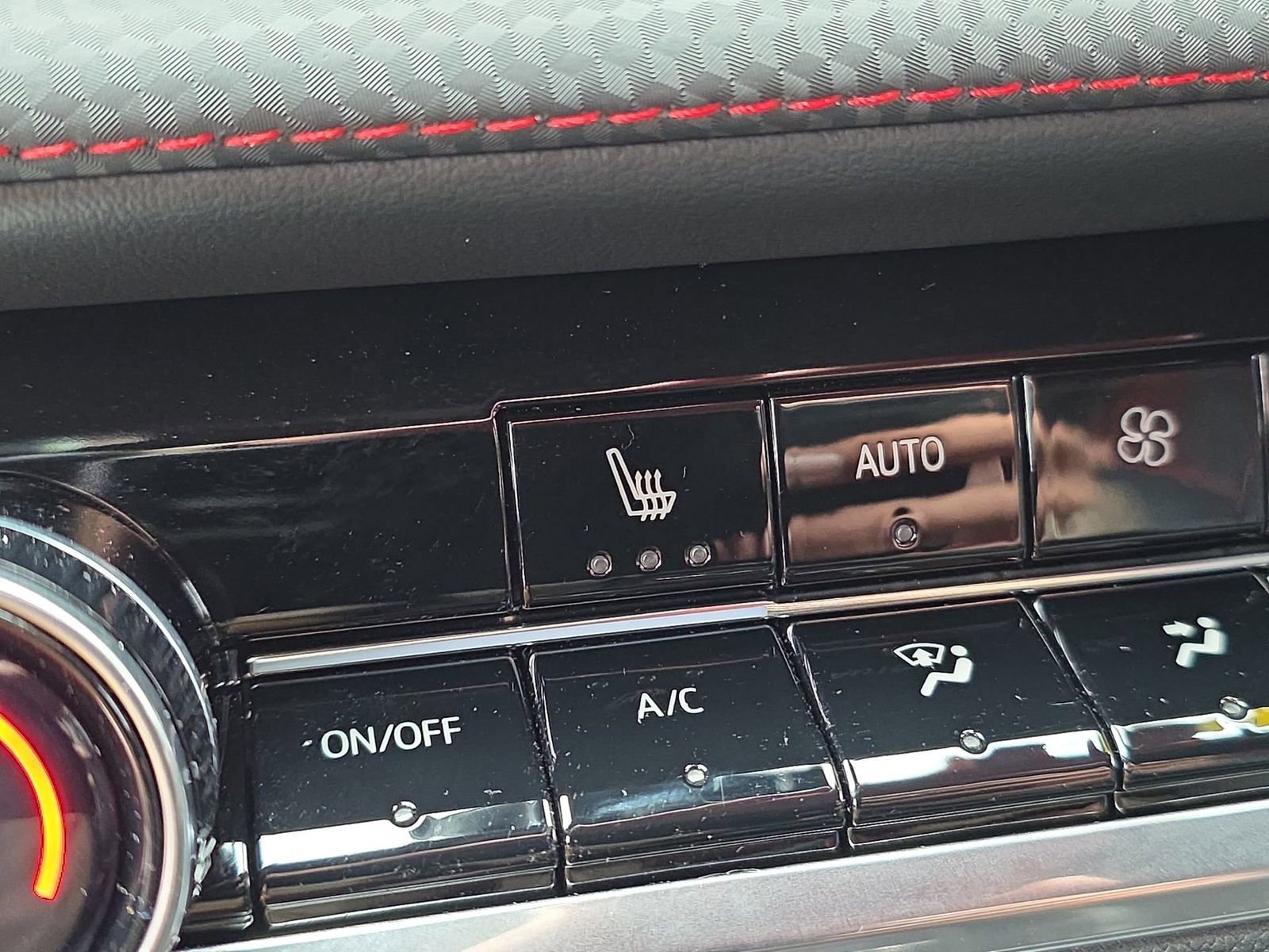 Used 2025 Chevrolet Equinox RS image 23