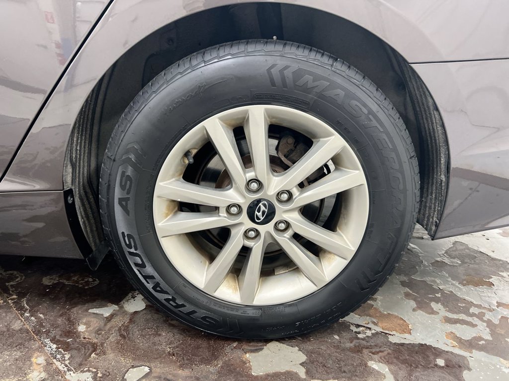Used 2016 Hyundai Sonata SE FWD image 26