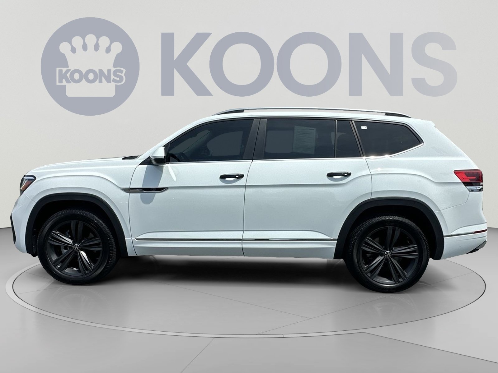 Used 2022 Volkswagen Atlas SEL R-Line AWD/4WD image 7