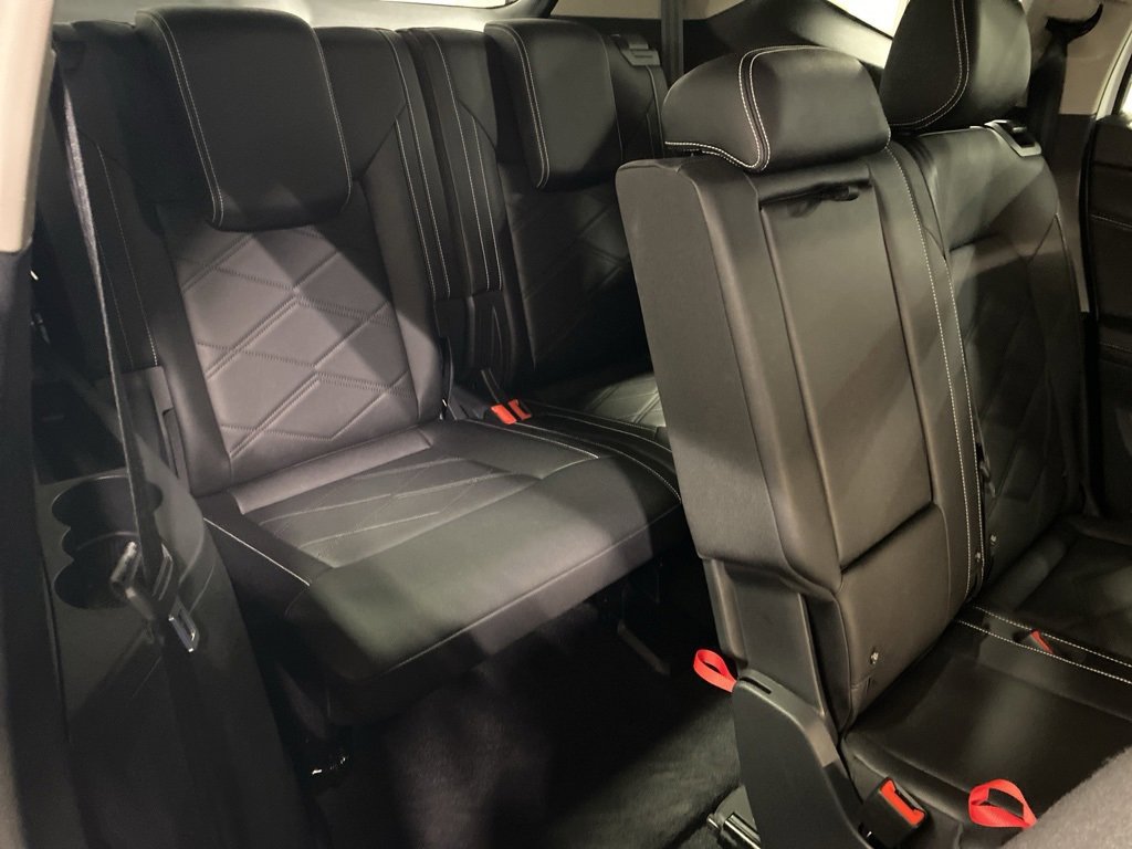 Used 2025 Volkswagen Atlas SE image 15