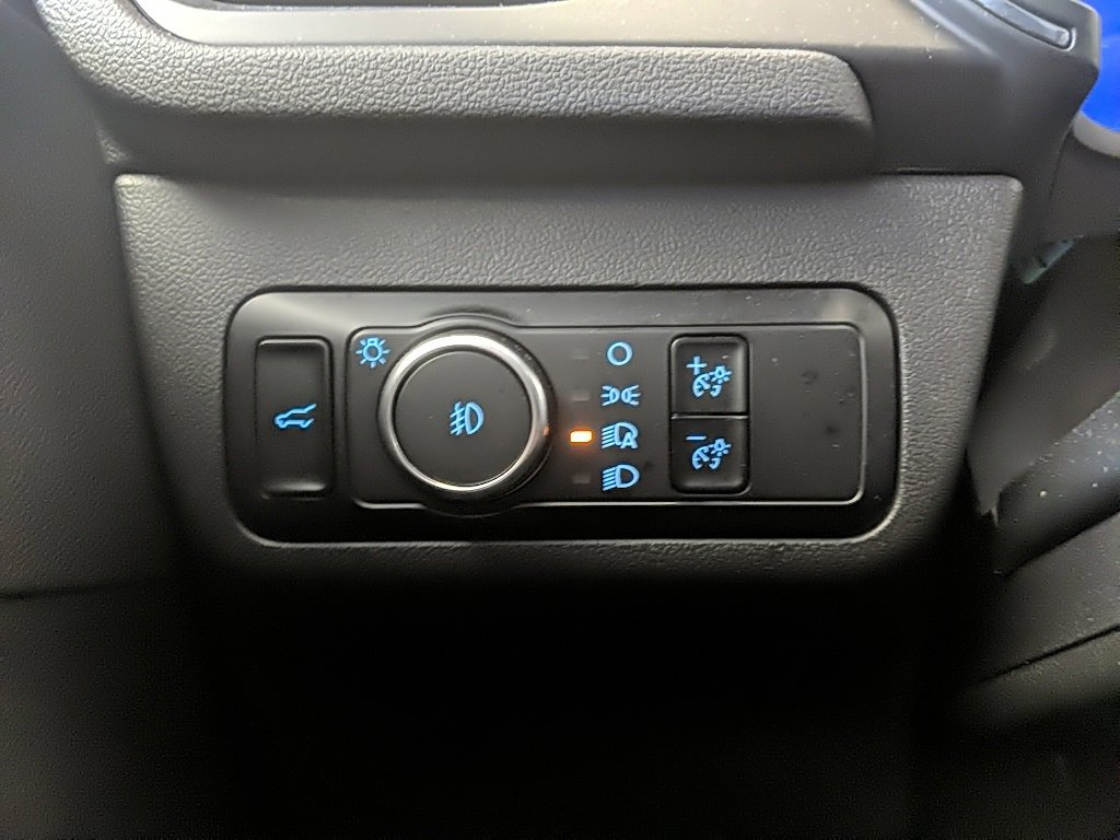 Certified 2022 Ford Escape Titanium w/ Class II Trailer Tow Package image 23