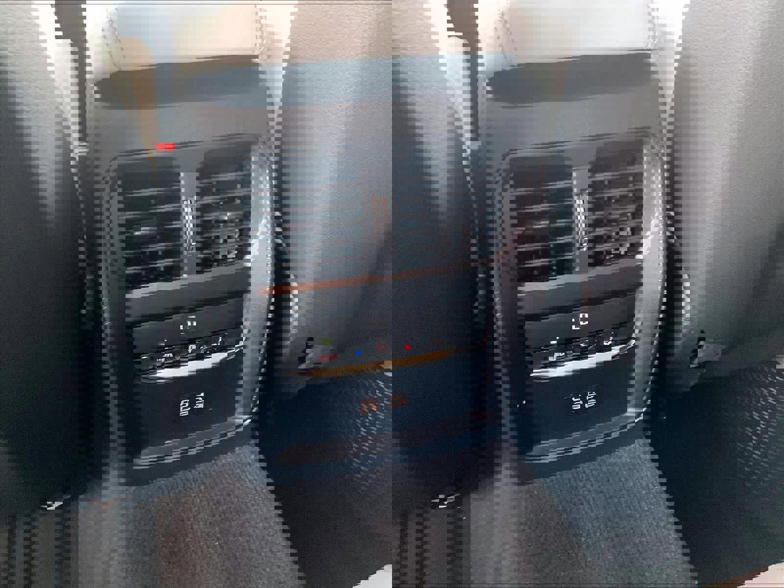 Used 2025 BMW M3 Competition w/ Executive Package image 38