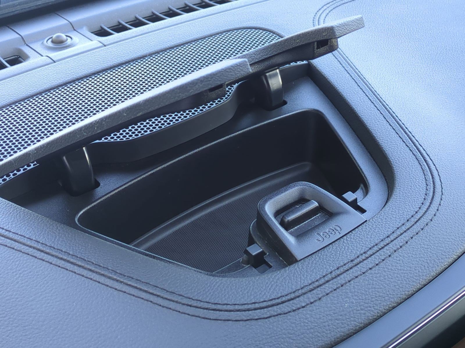 Used 2021 Jeep Cherokee Latitude Lux image 29